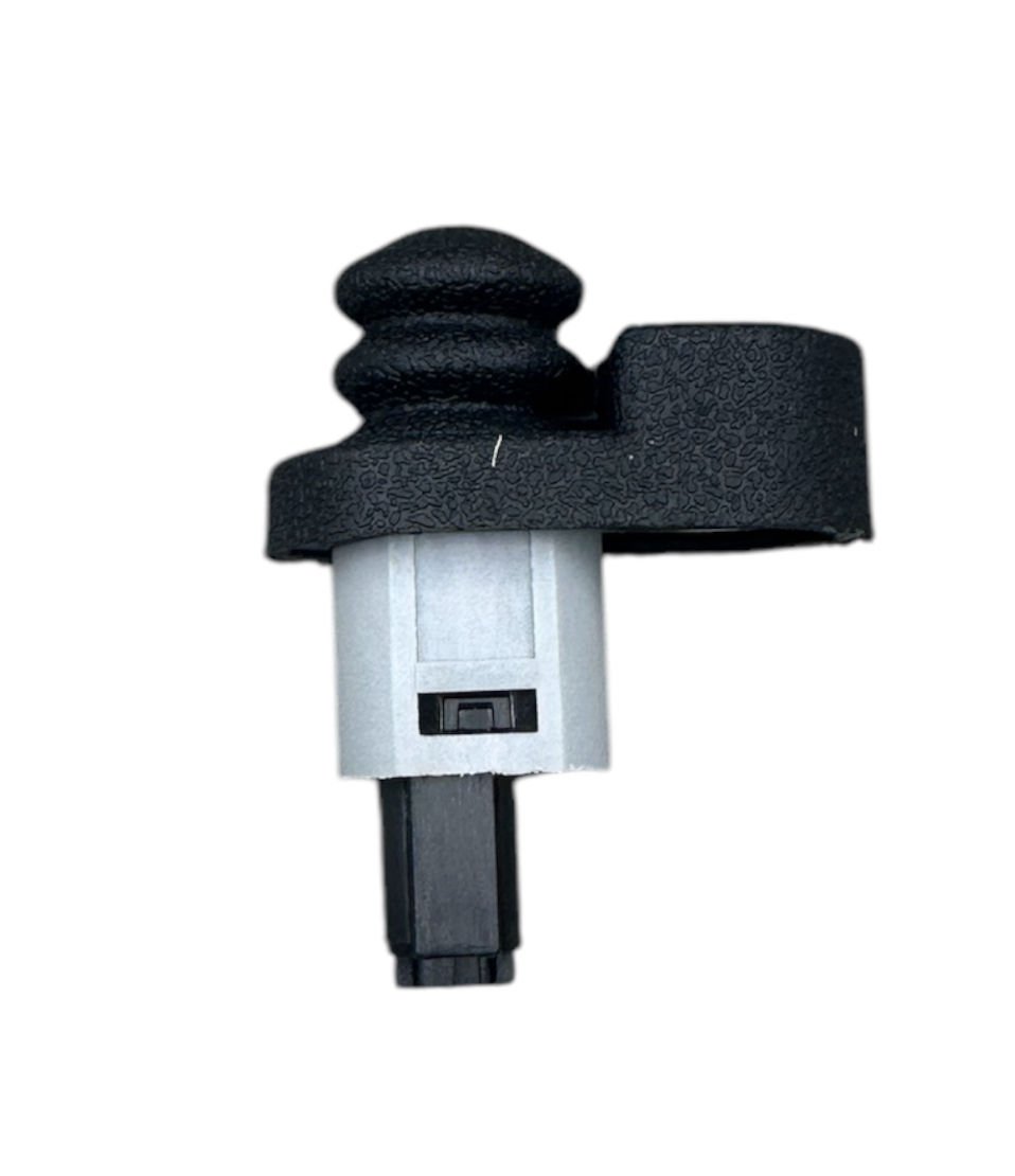 Nıssan Buton Kapı Işık D22 98-05/Yd25 98-05 Ön-arka Sol/Sağ