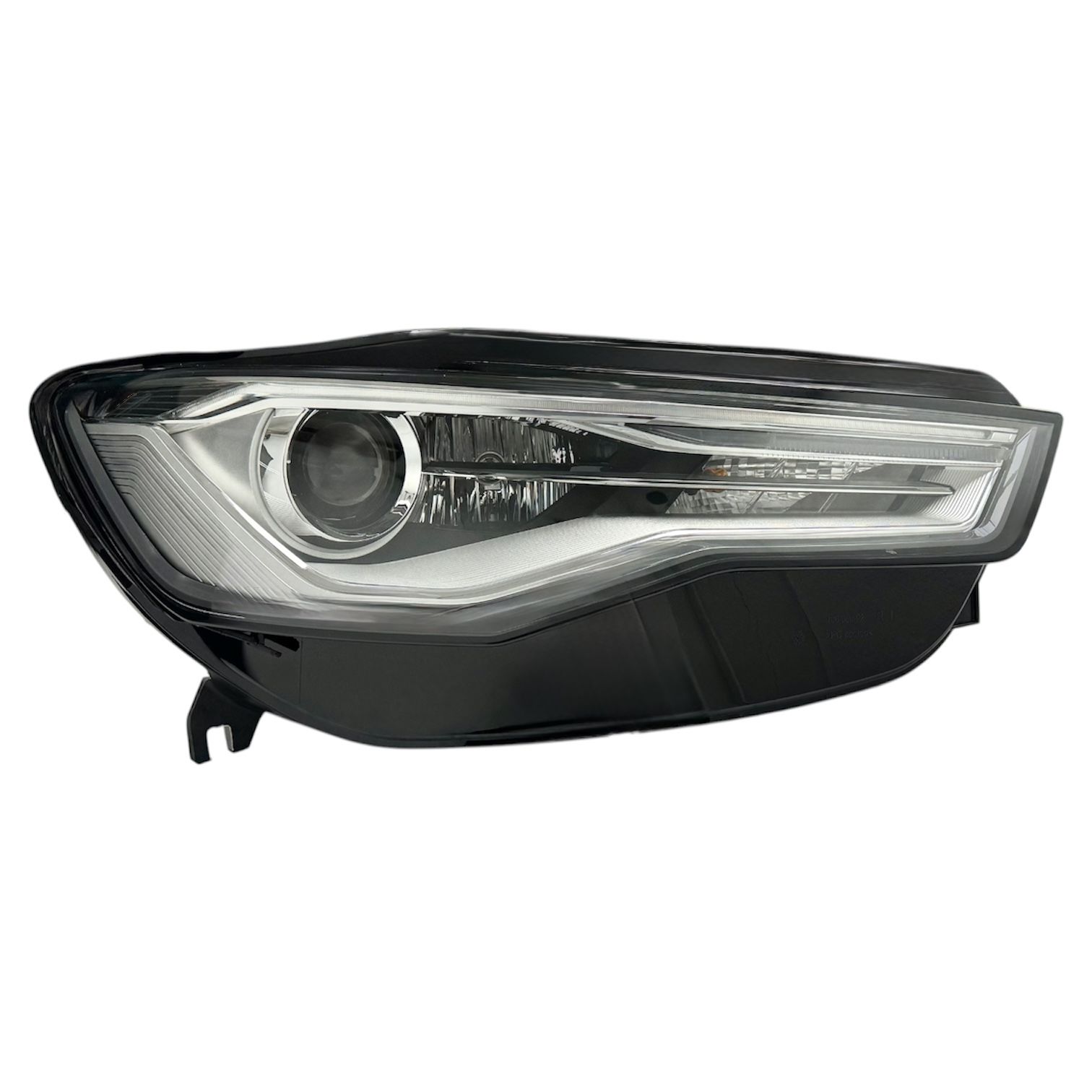 Audi Far A6 15-17 Sağ (Beyinler Üstünde)