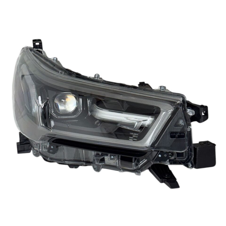 Toyota Far Hılux Revo 21-24 Sağ (Mercekli/İçi Koyu Gri)(Hılux Yazılı-ınvıncıble)