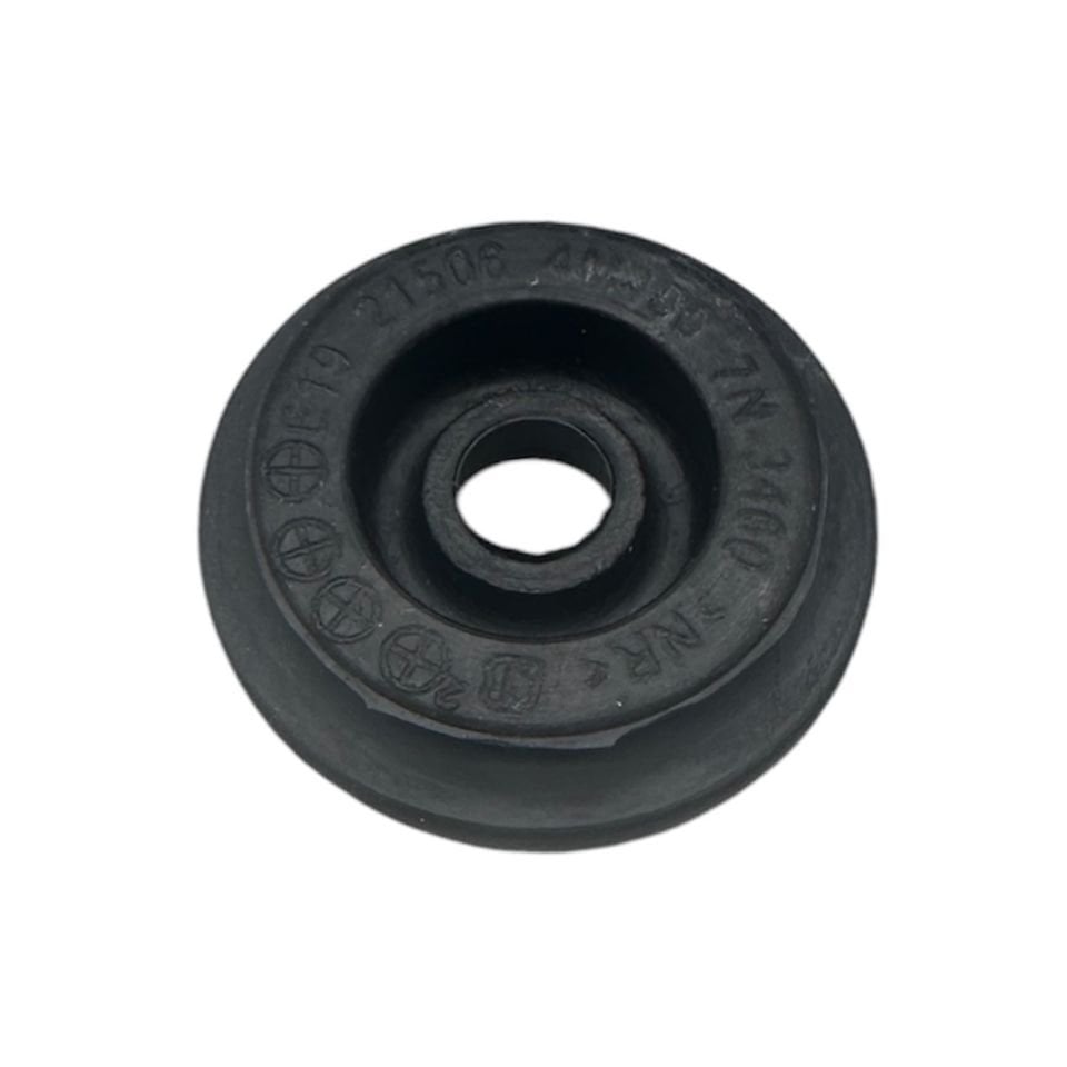 Nıssan Lastik Takoz Radyatör Primera 02-06/Almera 02-06/Qashqai 14-16/Micra 05-10/Navara D23 15-19 (Üst)