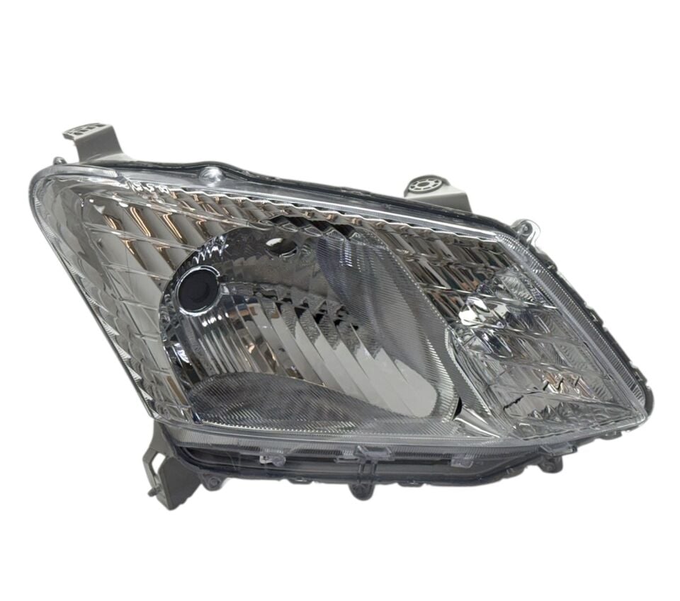 Isuzu Far D-max 12-15 Sağ (Merceksiz)