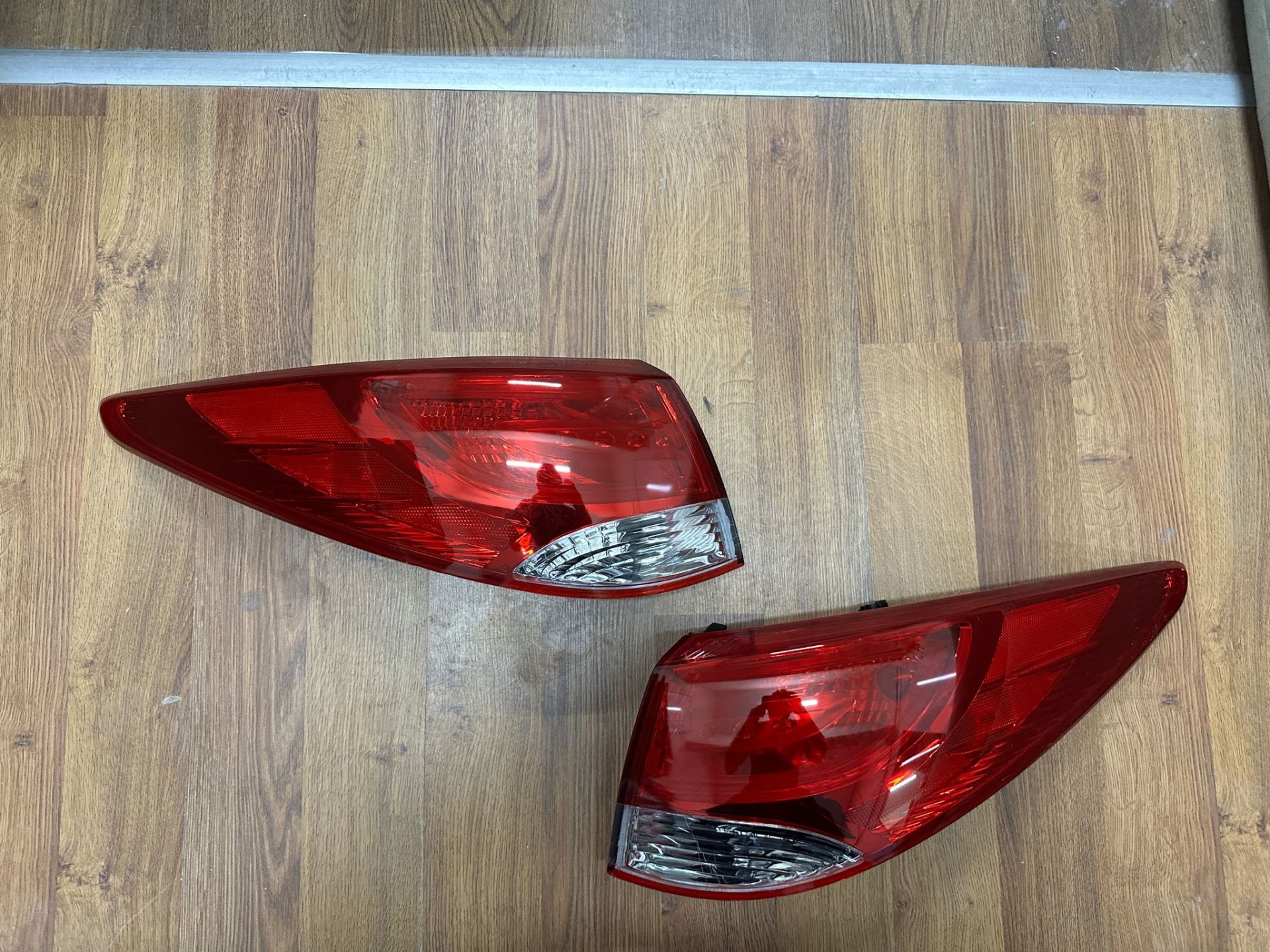 Hyundai ix35 2011-2015 Arka Sağ ve Sol Stop Lambası