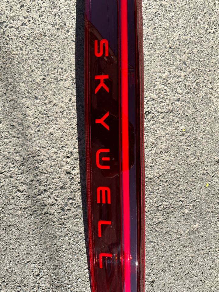 Skywell ET5 Arka ORTA Komple Stop Lambası 2021-2024 ORJINAL 0 !!