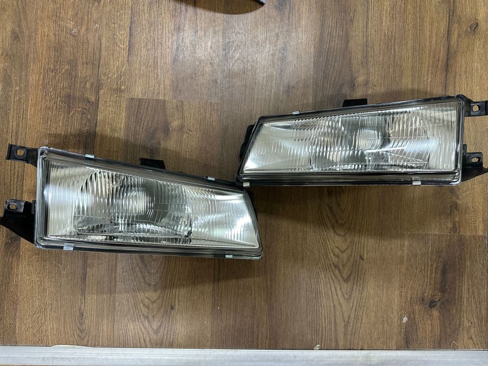 Hyundai EXCEL Sağ Sol Far Lambası 1992-1994