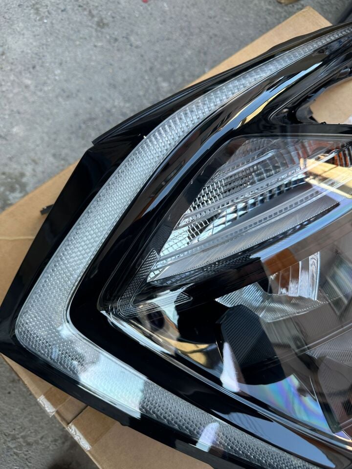 Kia Sportage Ledli Sağ Far Lambası 2022-2024