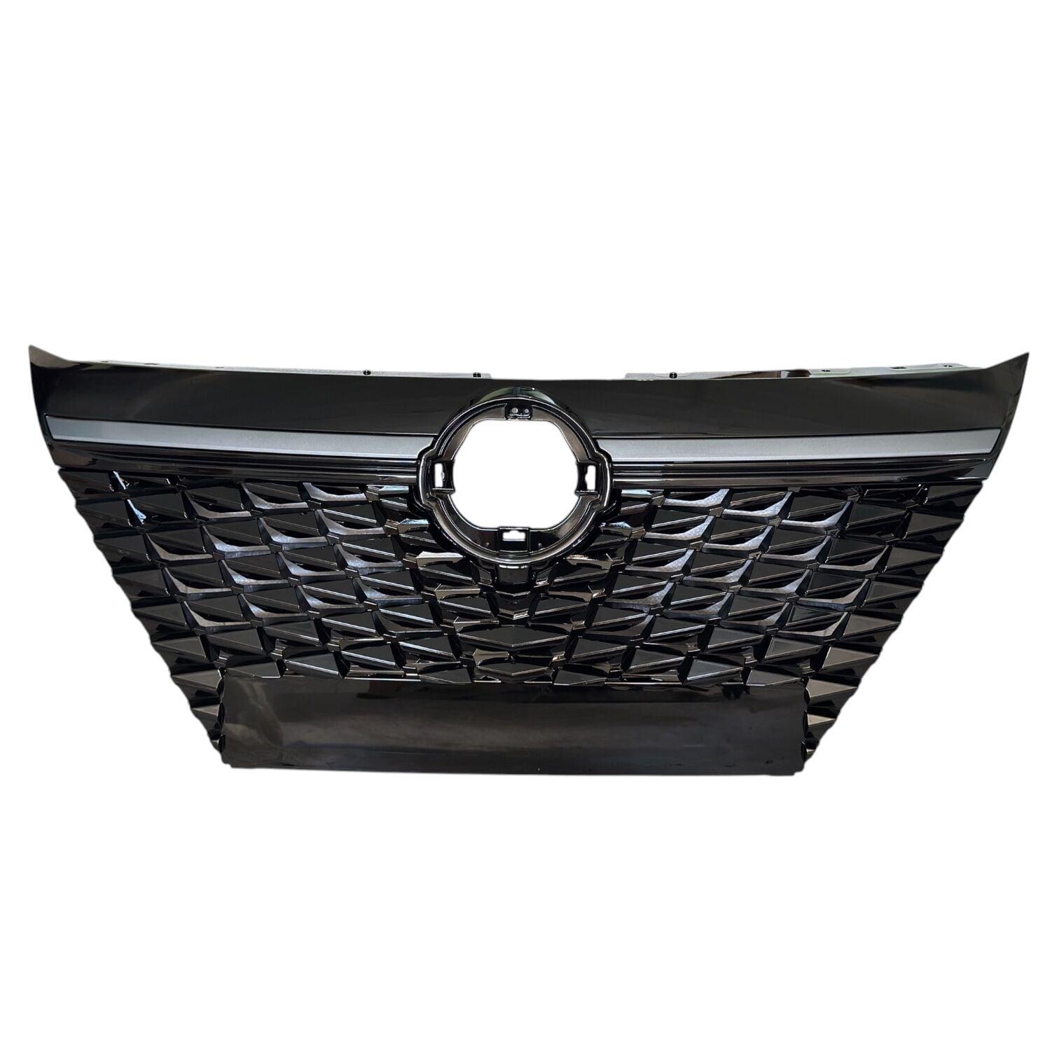 Nissan Panjur Qashqai 24-26 Ön (Kamerasız Tip)