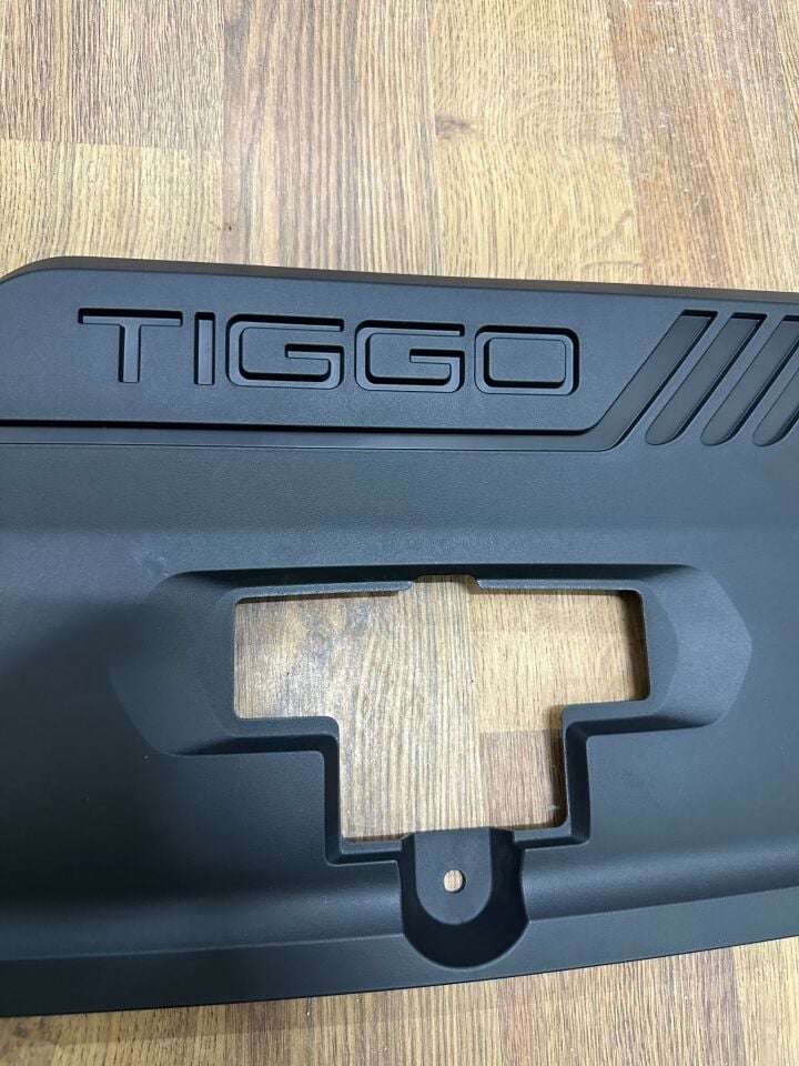 Chery Tiggo 8 Pro Ön Panjur Üst Bakalit 2022-2024 609000939AA