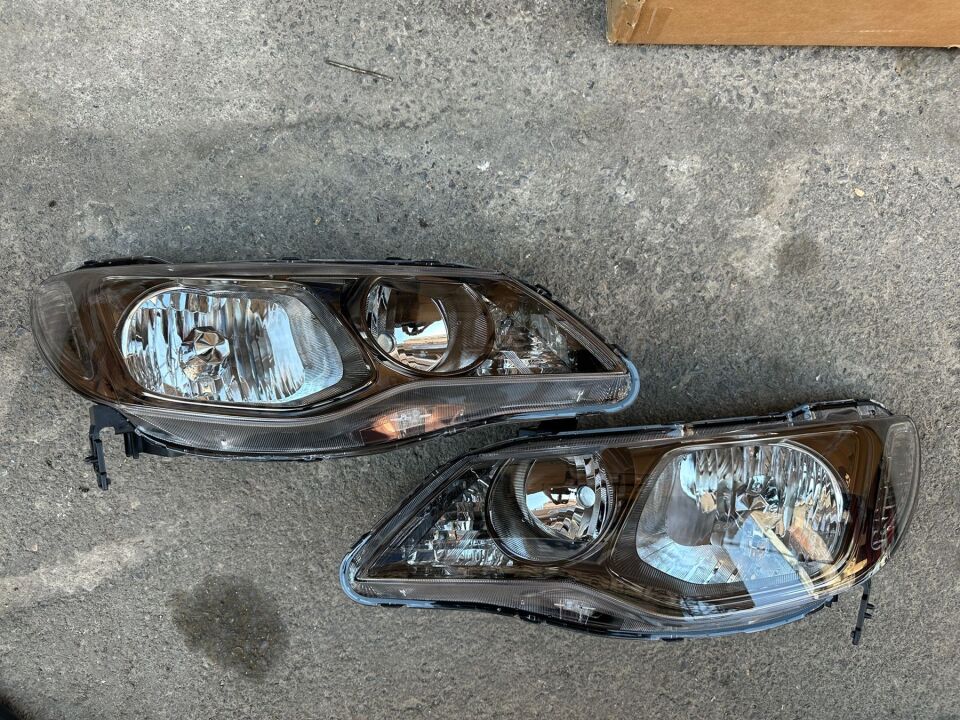 Honda Makyajlı Tip Civic Sağ Sol Far Bronzlu Motorlu 2006-2011