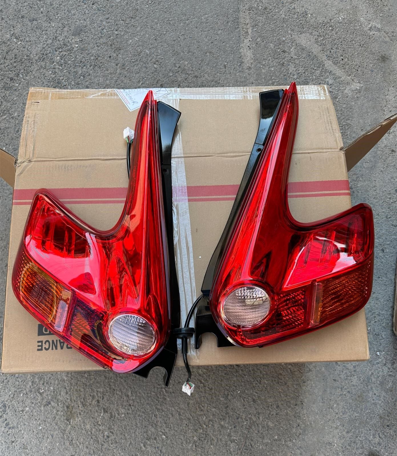 Juke Nissan Sağ Sol Stop Lambası Set 2010-2013 Model