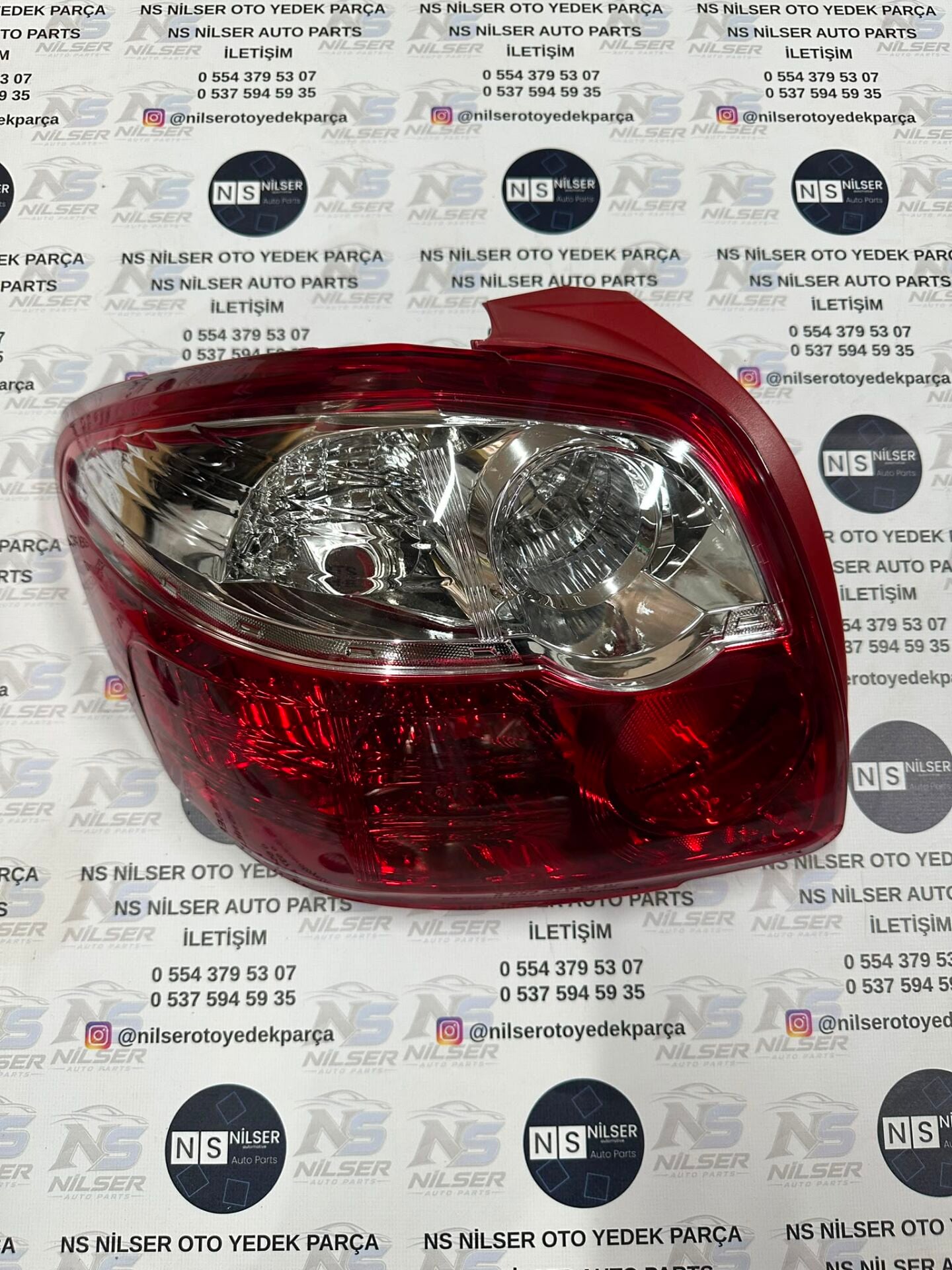 Toyota Auris Sol Stop Lambası 2010-2012 81561-02550