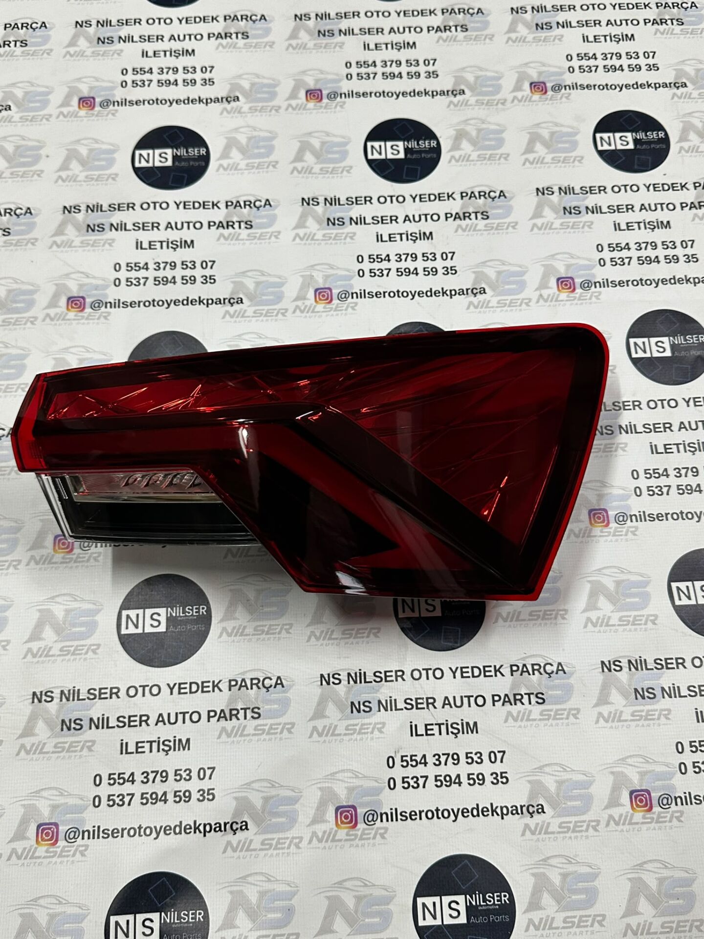 Skoda Octavia Sağ Stop Lamba Ledli 2021-2024 5E3945208