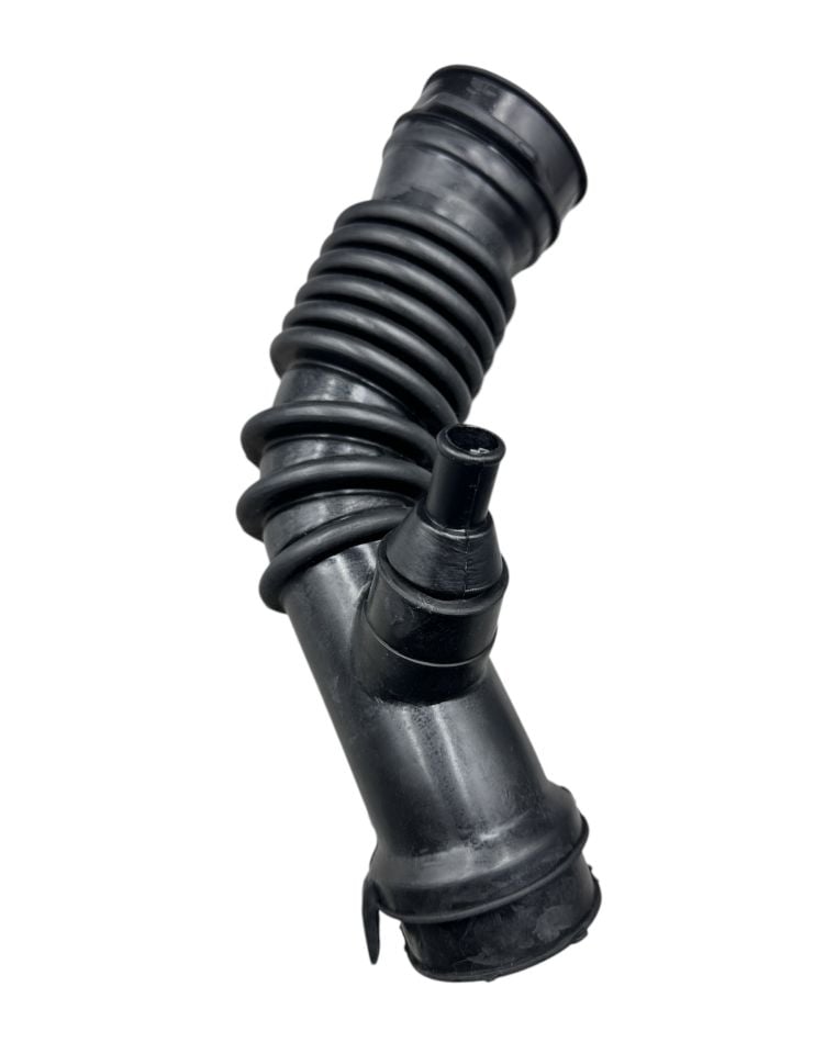 Toyota Hortum Filtre Hava Corolla Dizel 10-18/Auris 1,4 Dizel 10-18/Yaris 1,4 Dizel 09-17 (6 İleri/Üst)