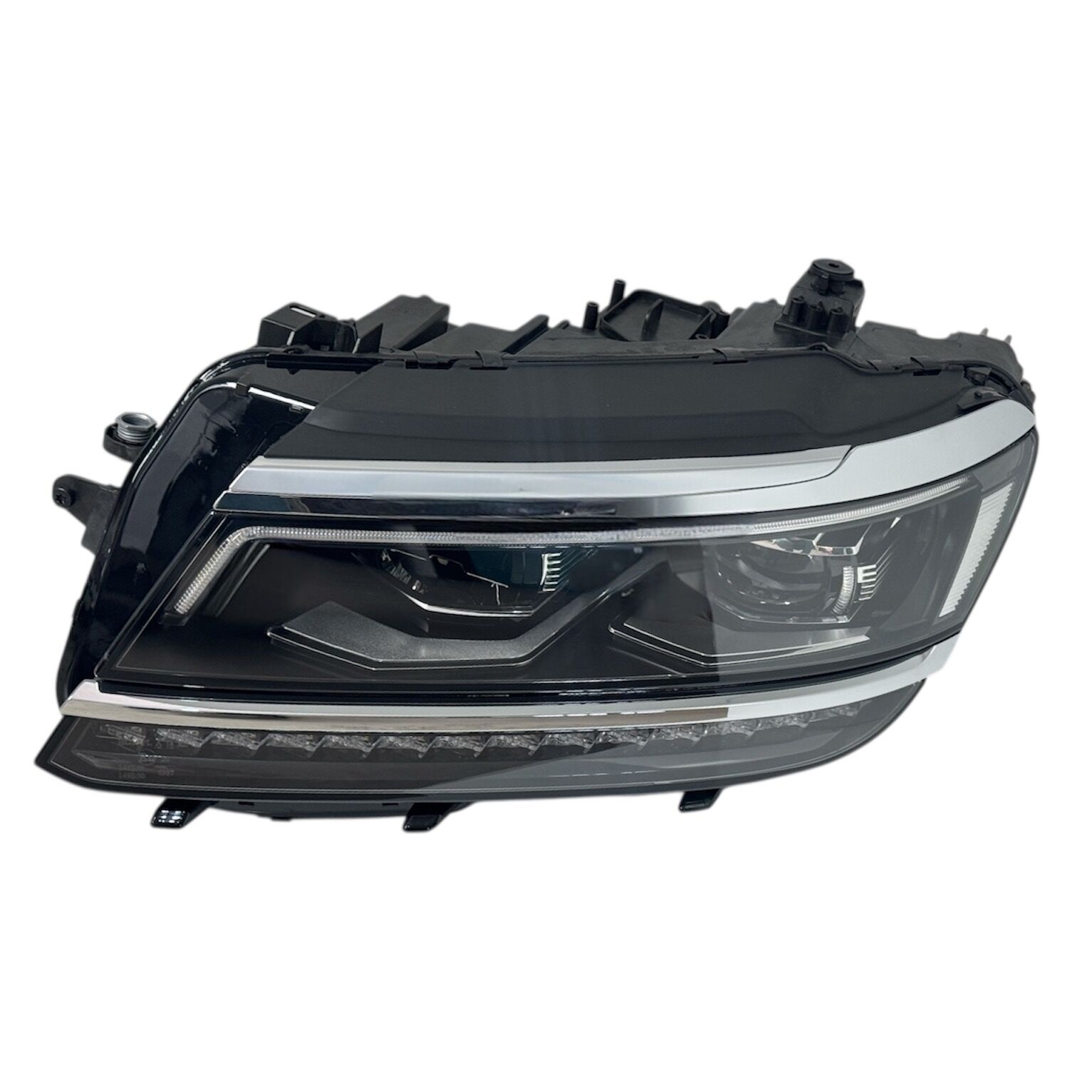 Volkswagen Far Tiguan 16-20 Sol (Ledli/Xenon)